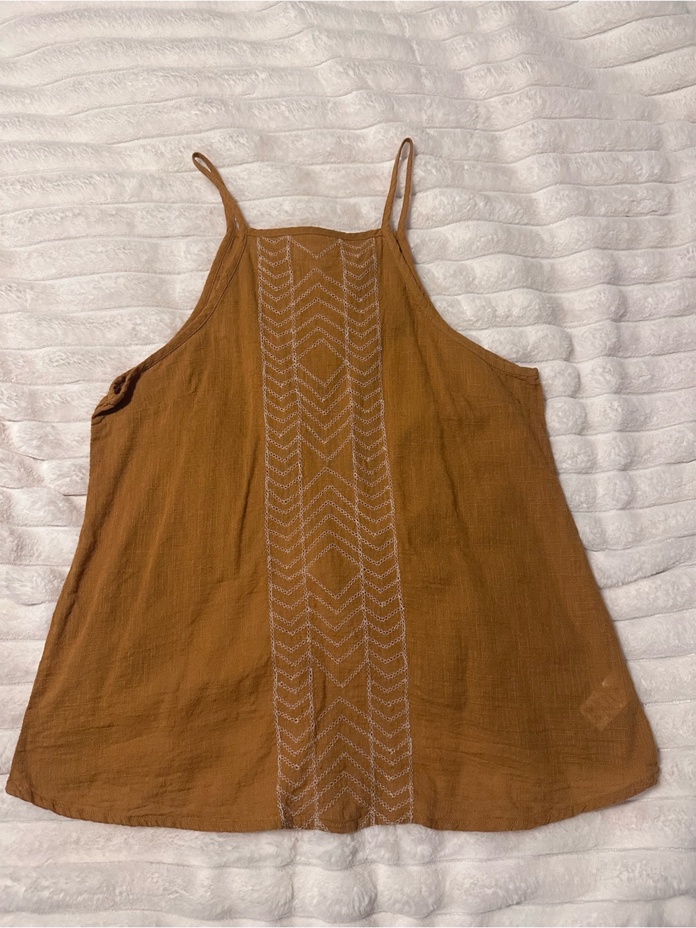 Shyanne Embroidered Sleeveless Open Back Flowy Tank